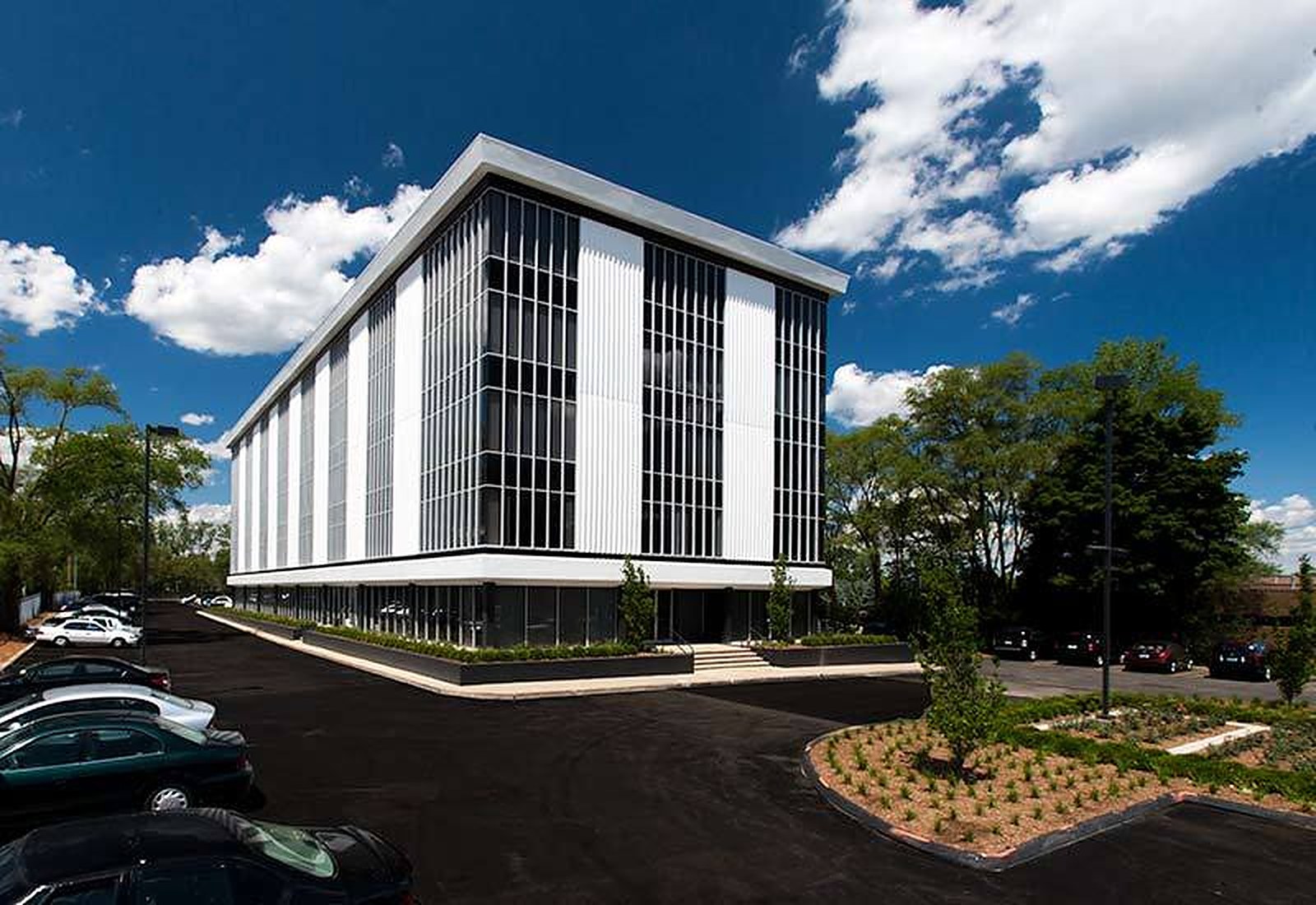 30555 Southfield Road — exterior, three-quarter view from the parking lot